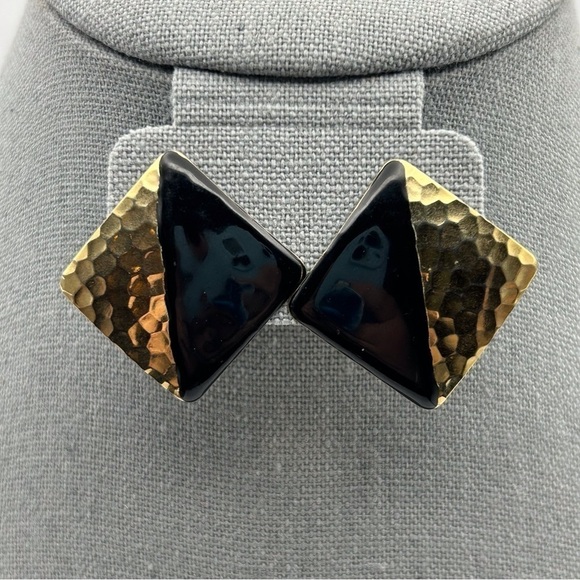 Vintage 80's Two Tone Square Diamond Shaped Stud Earrings Black and Hammered - Picture 1 of 7